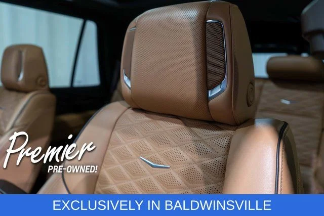 Used 2021 Black Cadillac Sport image 23