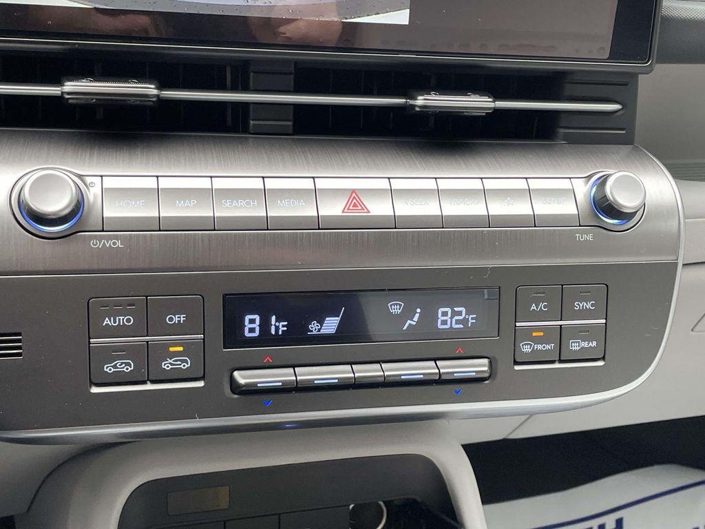 New 2026 White Hyundai SEL Sport FWD image 26
