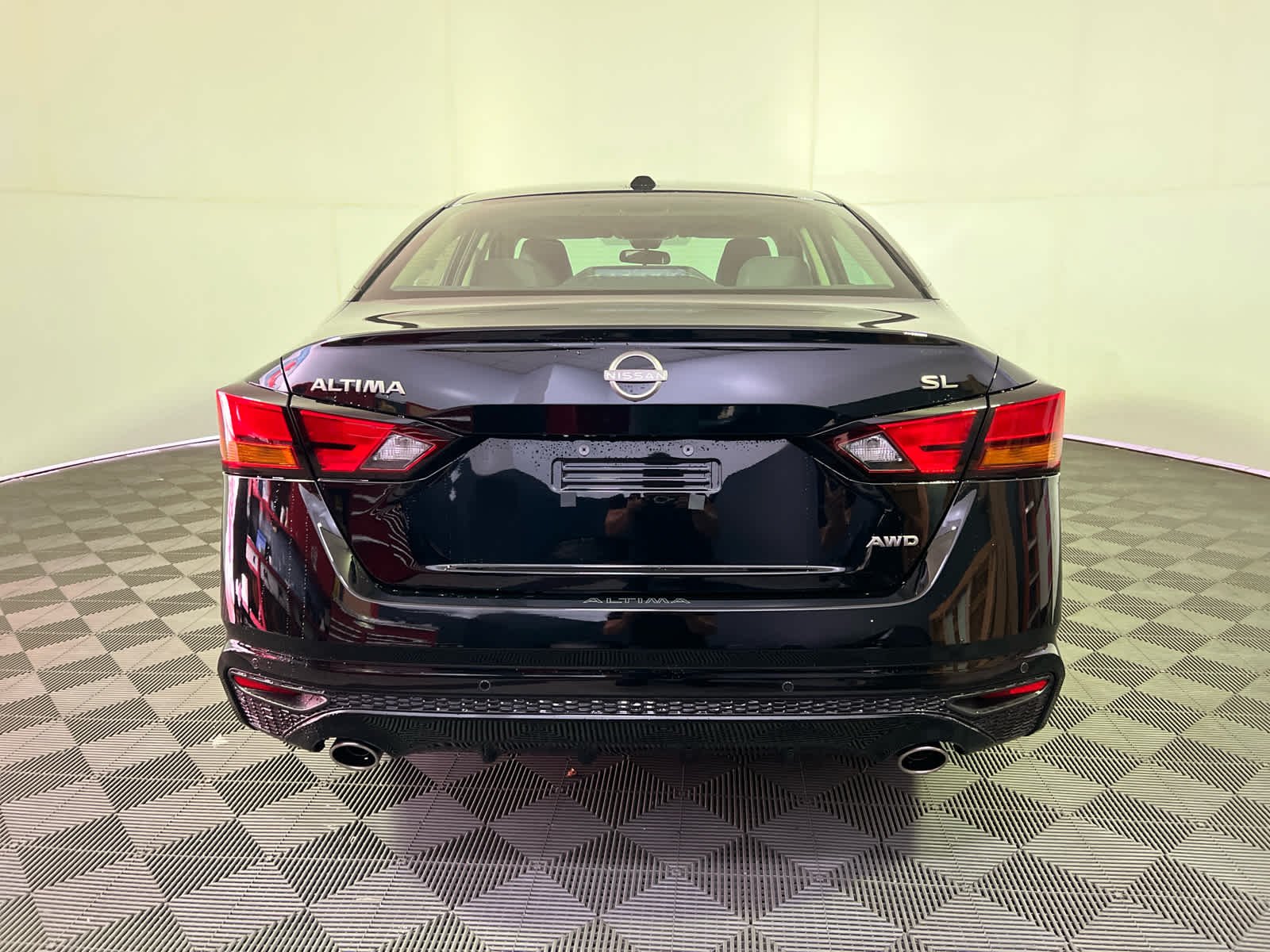 2025 Nissan Altima SL - Photo 6