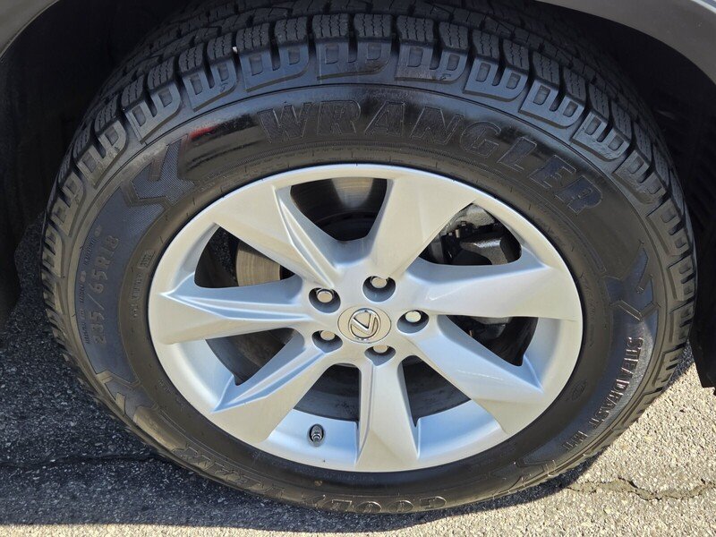 Used 2017 White Lexus 350 image 9