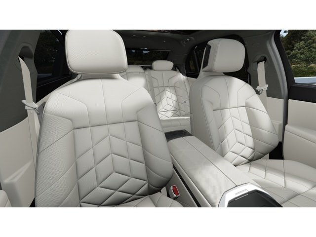 New 2027 Tanzanite Blue II Metallic BMW 740 image 11