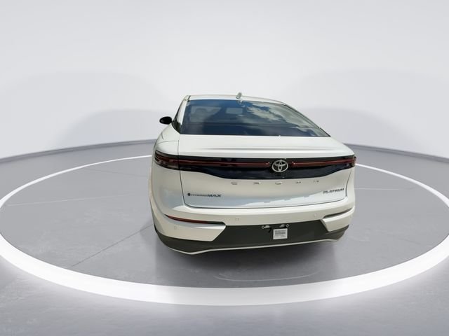 2026 Toyota Crown Platinum - Photo 6