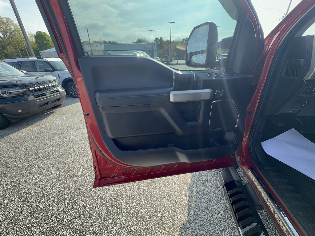 Used 2020 Rapid Red Metallic Tinted Clearcoat Ford Lariat image 10