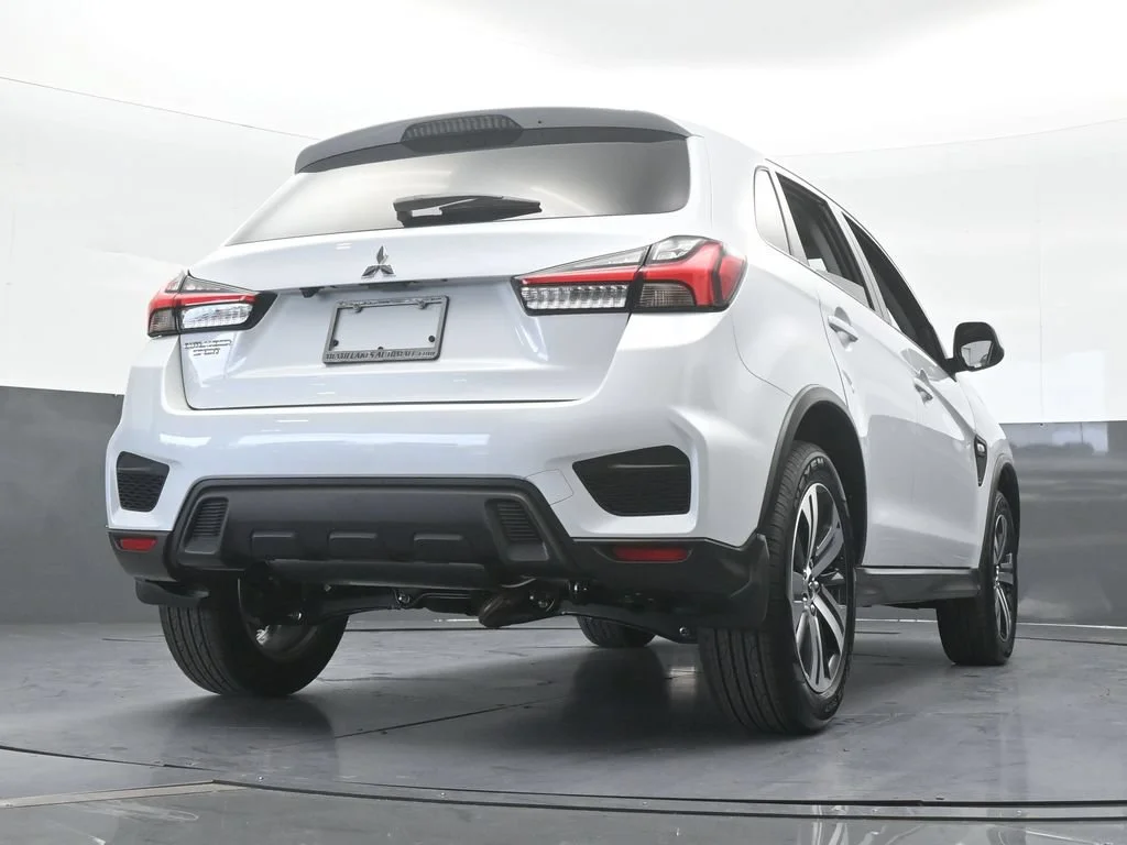 New 2027 White Diamond Mitsubishi 2.0 ES 2WD image 52