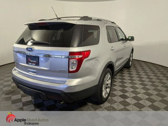 Used 2011 Silver Ford XLT image 5