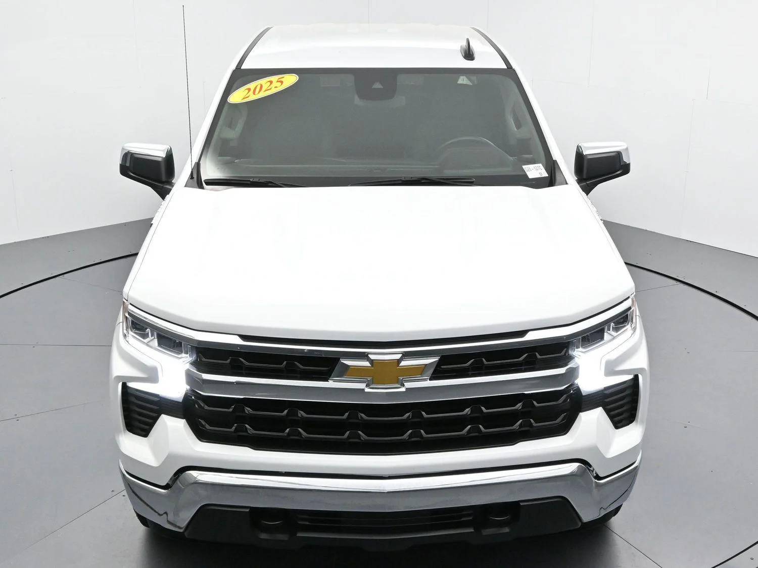 Used 2025 Summit White Chevrolet LT image 38