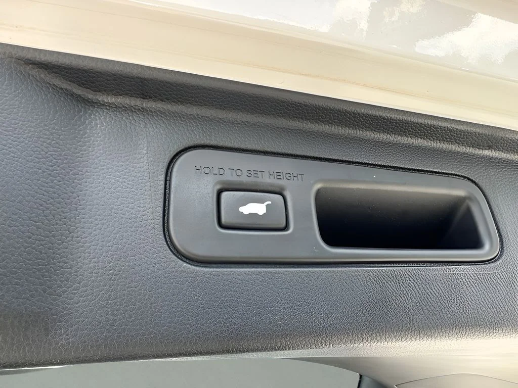 Used 2025  Honda Touring image 31