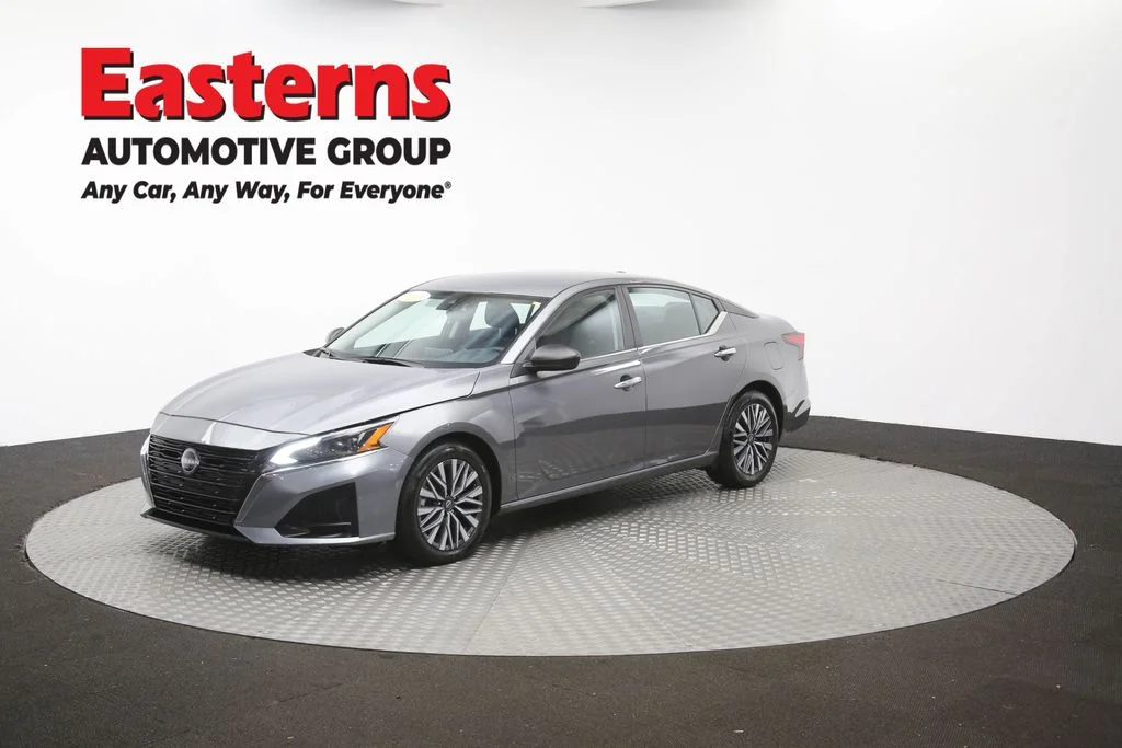 Used 2025 Gray Nissan 2.5 SV image 55