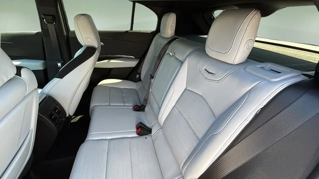 Used 2024 Red Cadillac Sport image 20