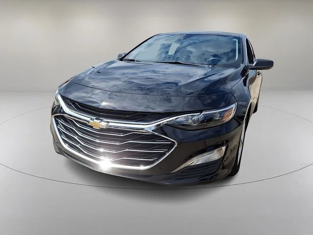 Used 2023 Black Chevrolet LS image 4