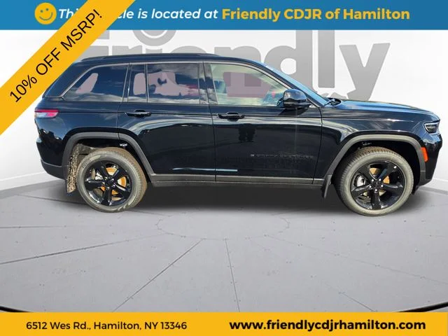 New 2026 Diamond Black Crystal Pearl-Coat Exterior Paint Jeep Limited image 5