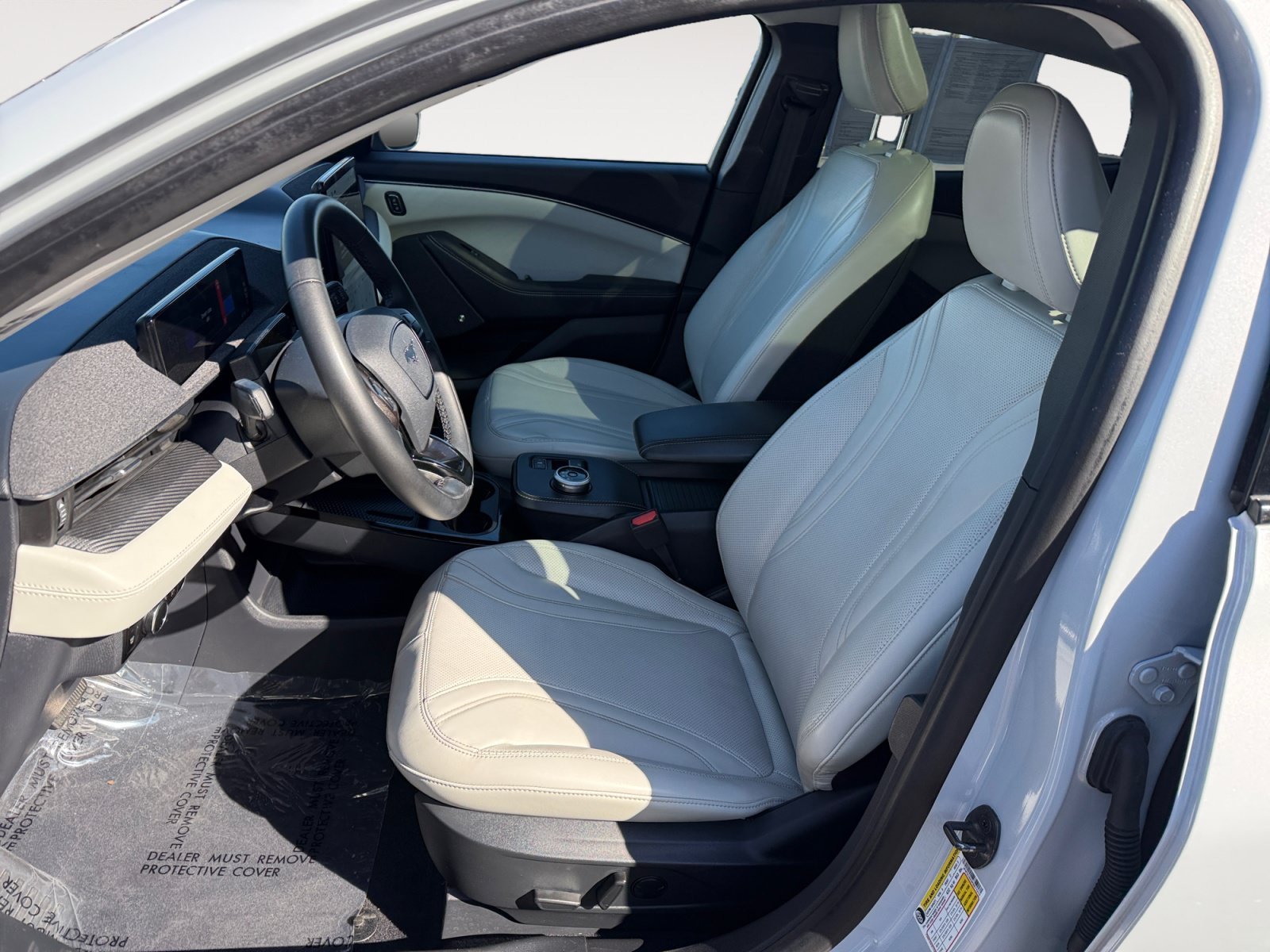 Certified Used 2023 White Metallic Ford Premium image 10