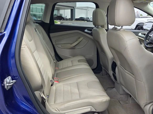 Used 2014 Blue Ford SE image 15