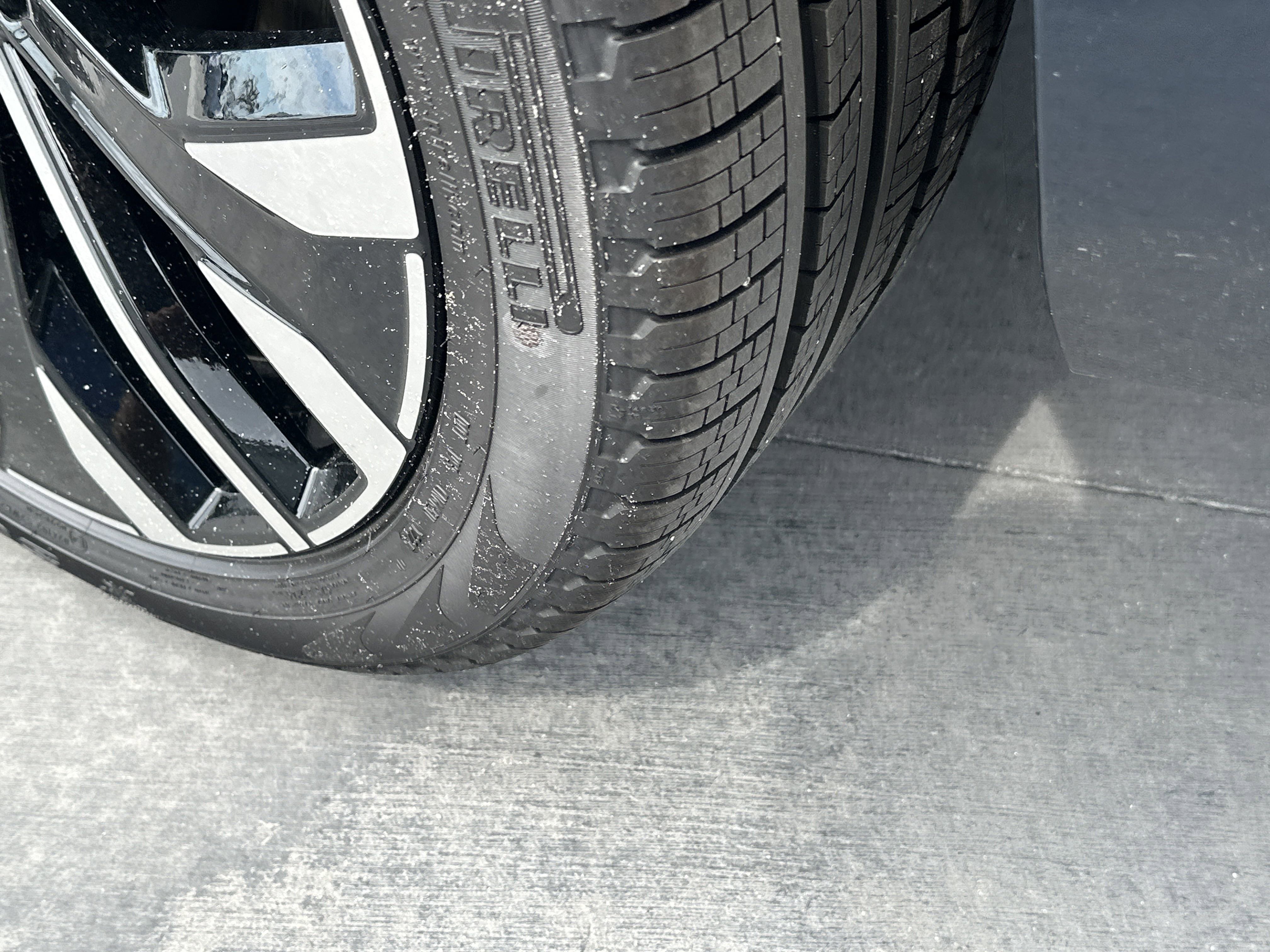 2026 Volvo XC90 Plus - Photo 11