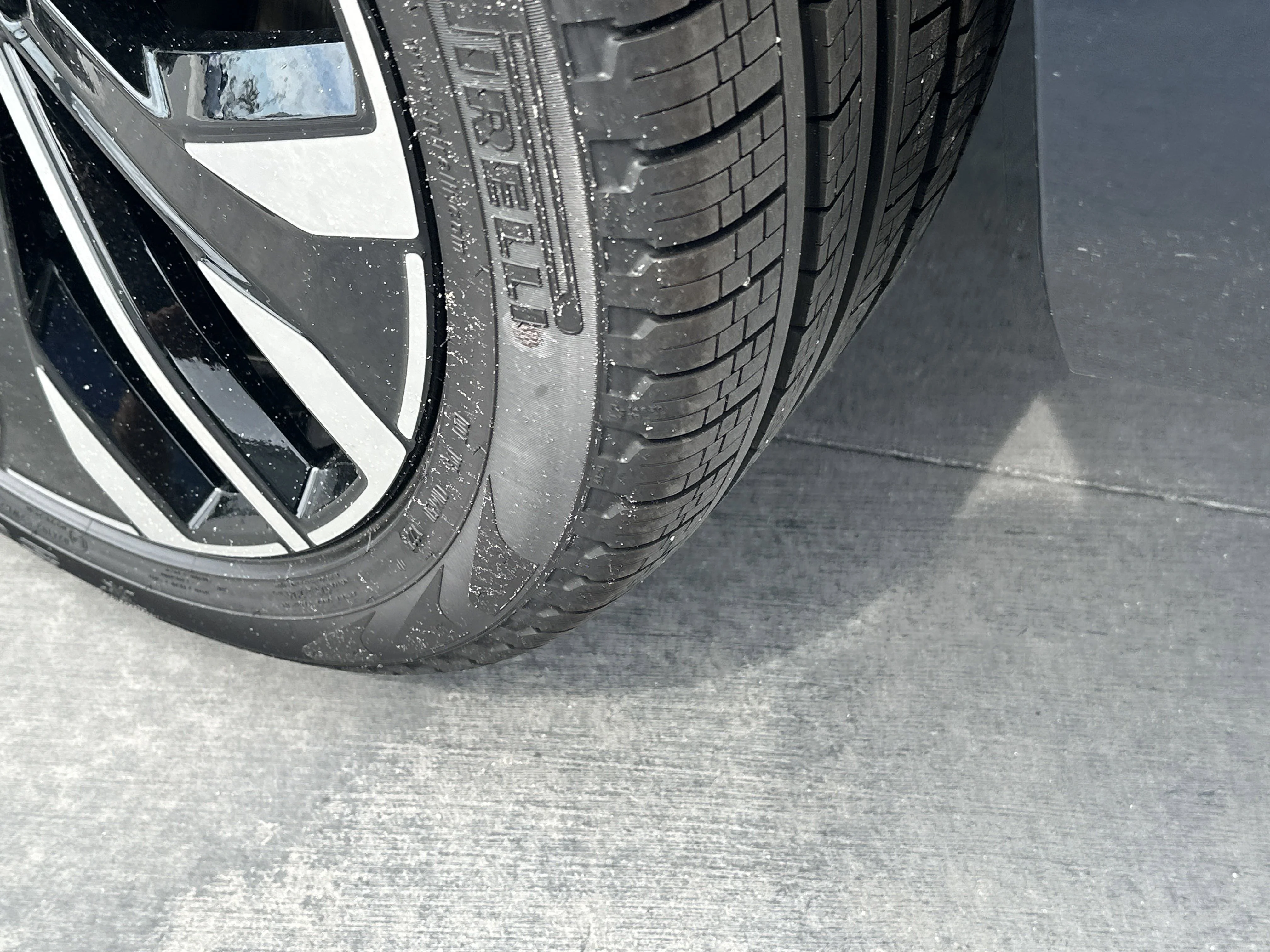 2026 Volvo XC90 Plus - Photo 11
