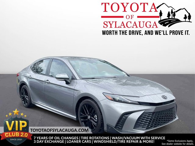 2025 Toyota Camry Hybrid SE