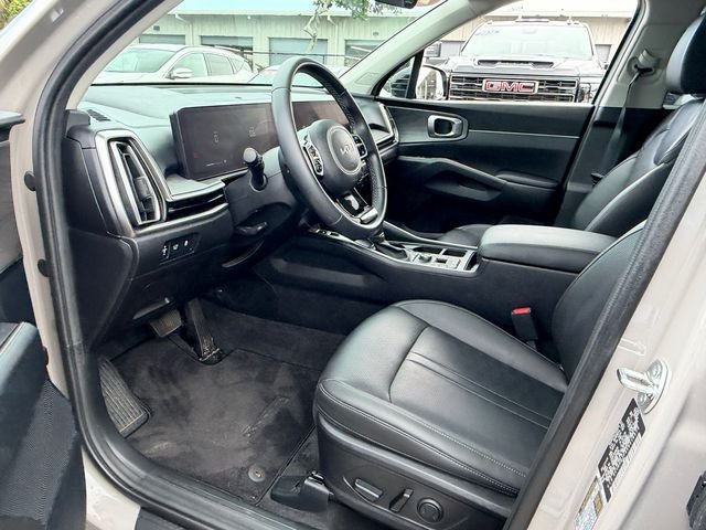 Used 2025 Brown Kia X-Line EX image 11