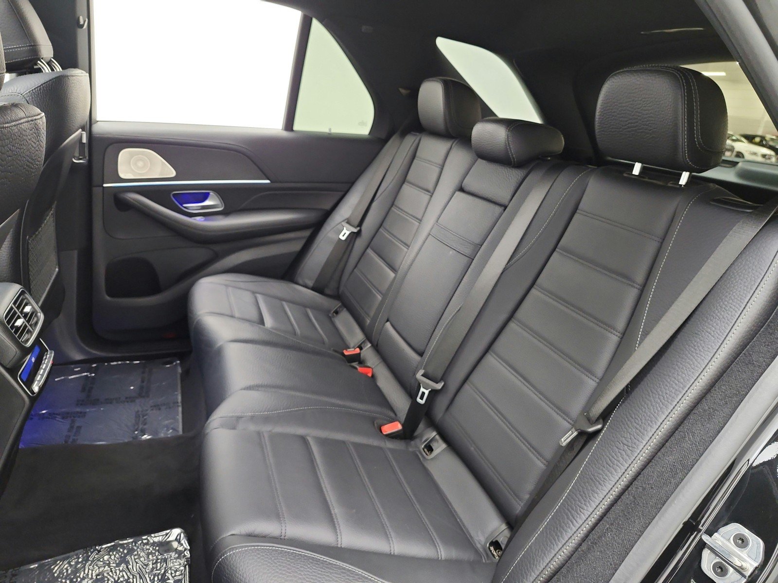 Certified Used 2024 Obsidian Black Metallic Mercedes-Benz GLE 580 4MATIC® SUV image 13