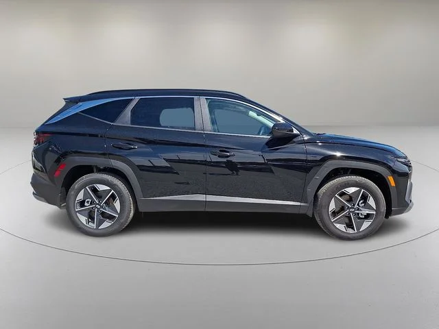 New 2026 Gray Hyundai SEL image 5