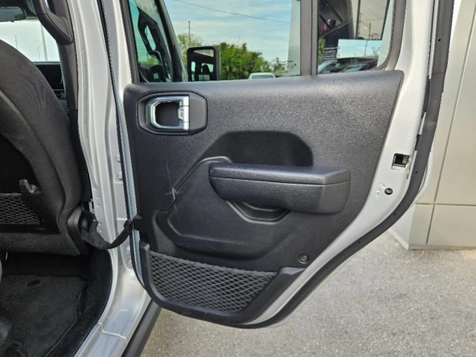 Used 2024 Silver Jeep Rubicon image 14