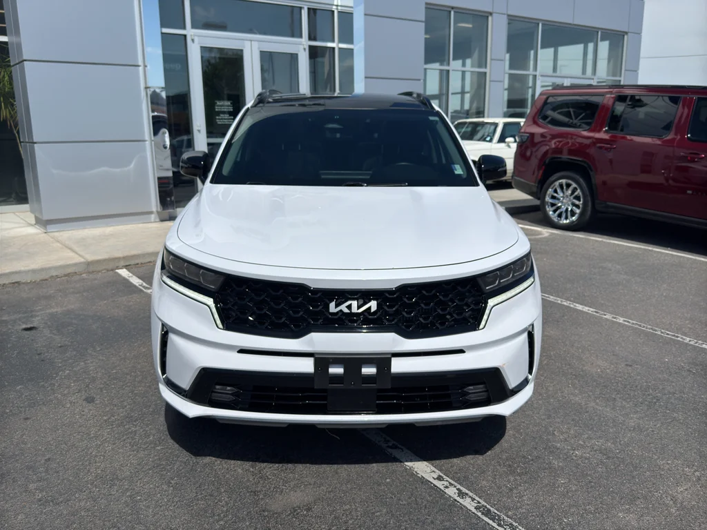 Used 2023 Glacial White Pearl Kia SX image 8