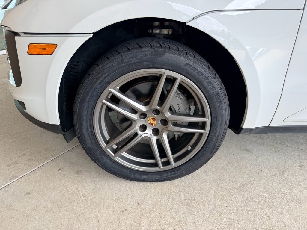 Used 2019 White Porsche S image 33