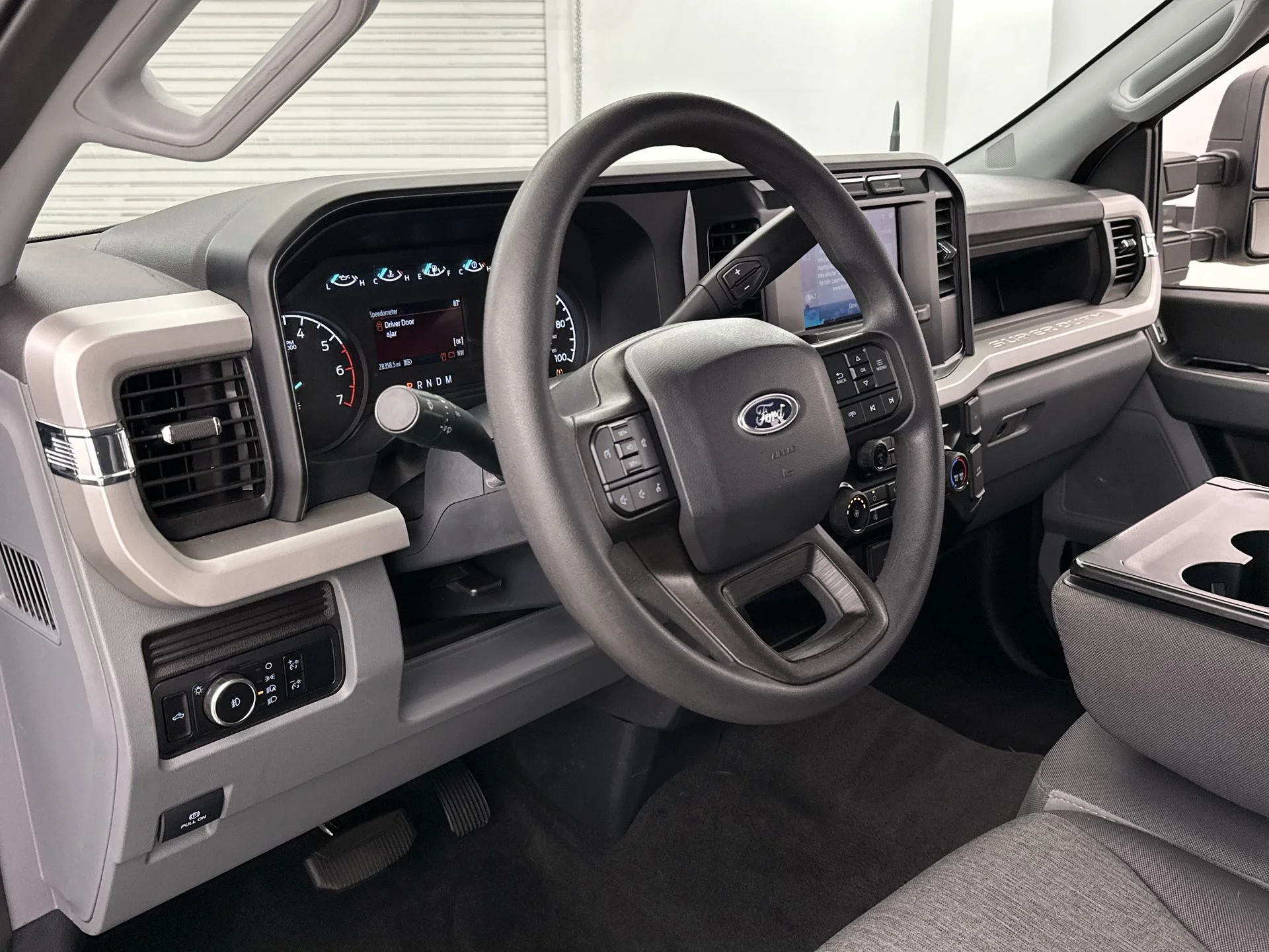 Used 2024 White Ford XL image 7