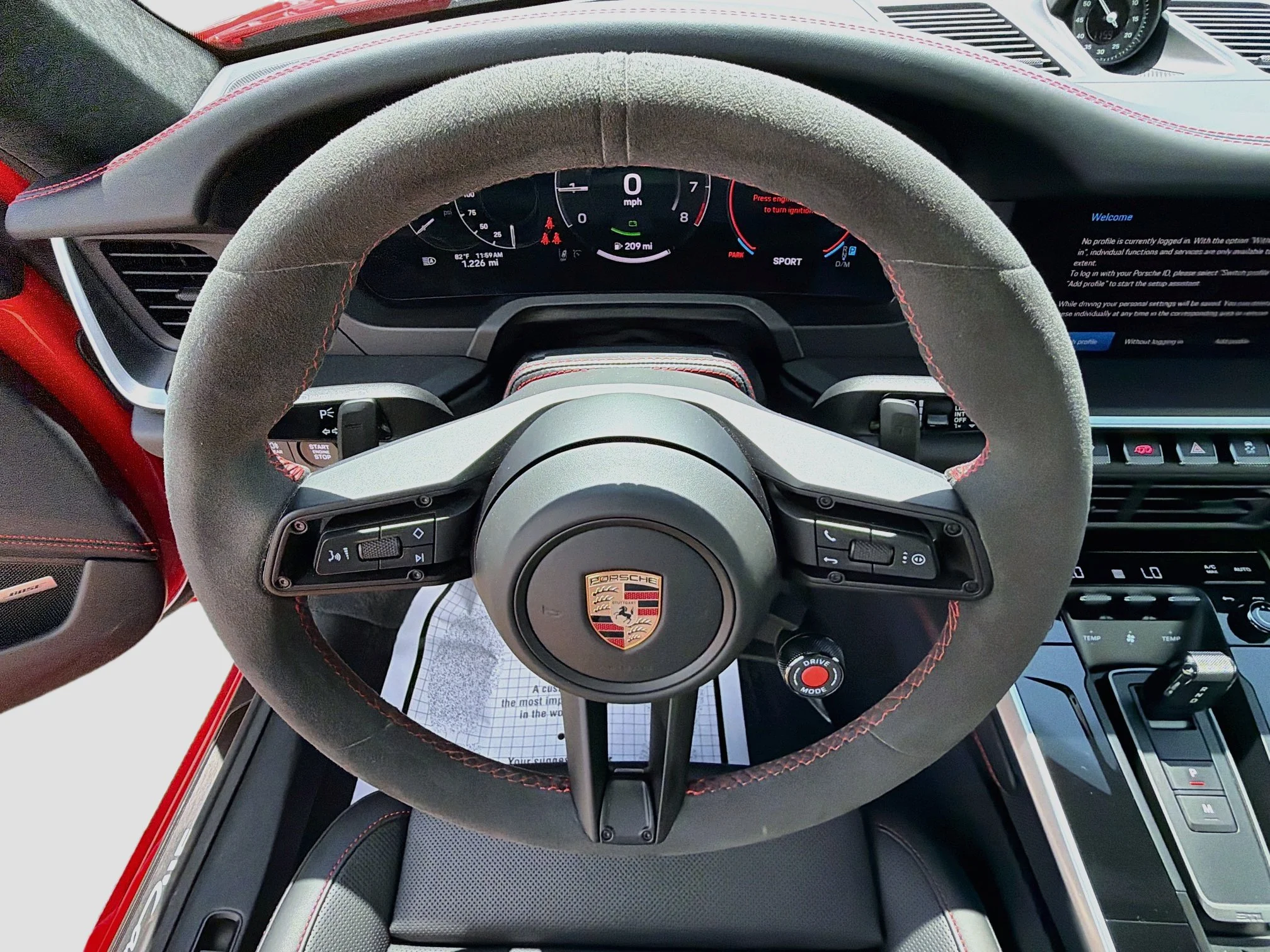 2026 Porsche 911 GTS - Photo 37