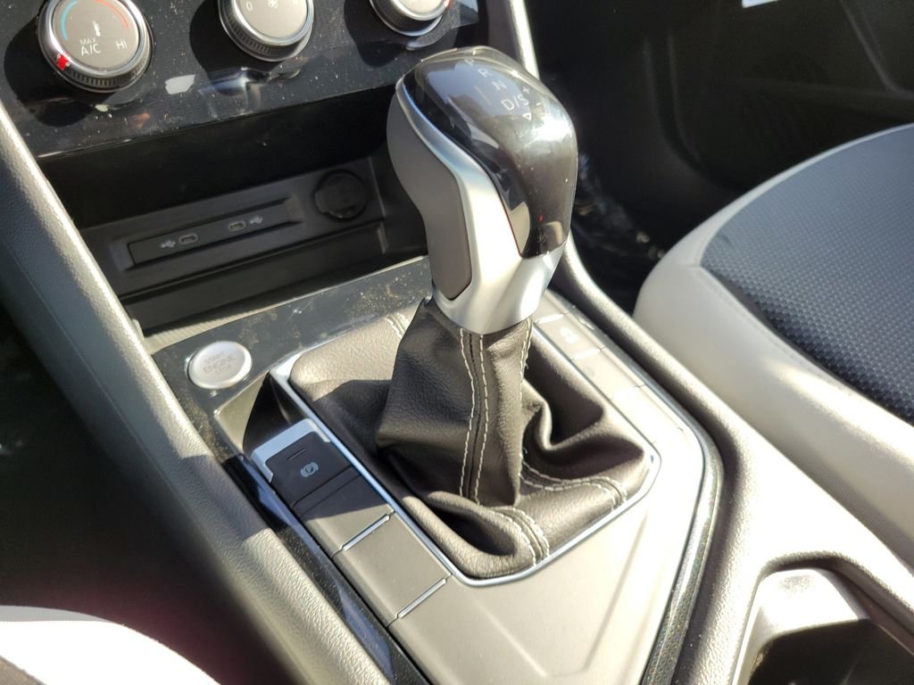 New 2026 White Volkswagen 1.5T S image 19