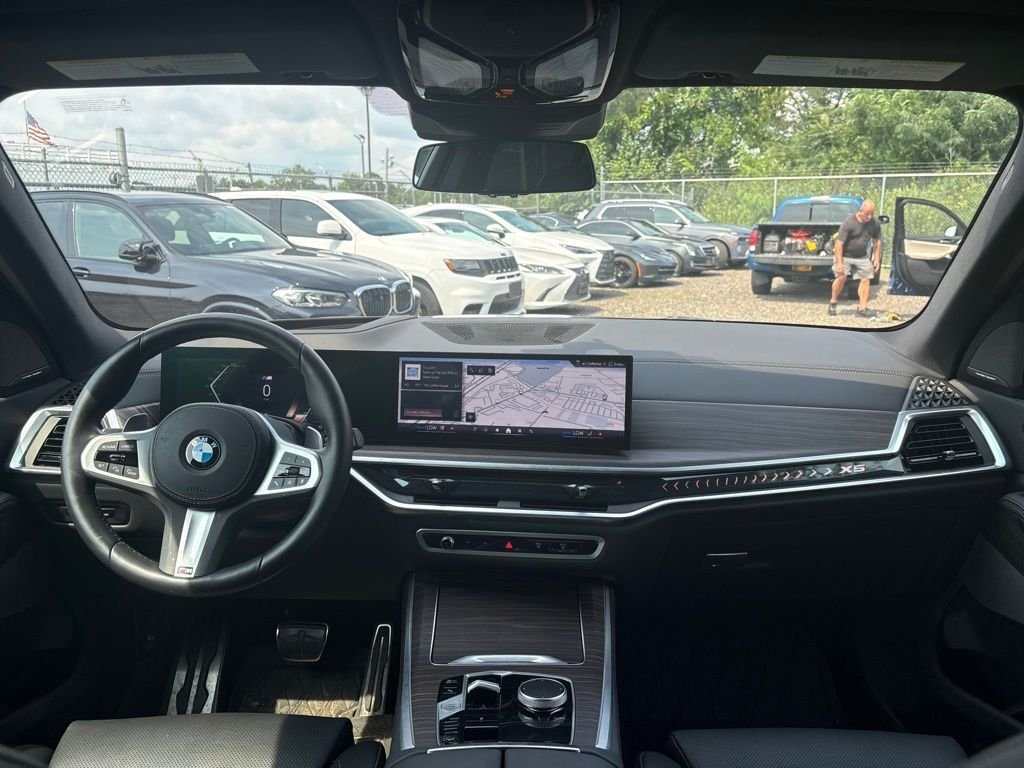Certified Used 2024 Gray BMW xDrive40i image 11
