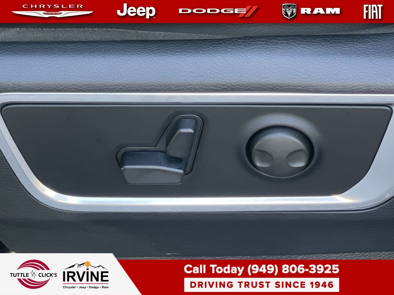 New 2026 Molten Red Pearl-Coat Exterior Paint RAM Laramie image 22