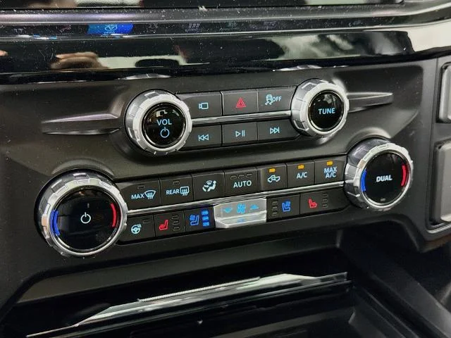 New 2026 Agate Black Metallic Ford F-250® Lariat® image 55