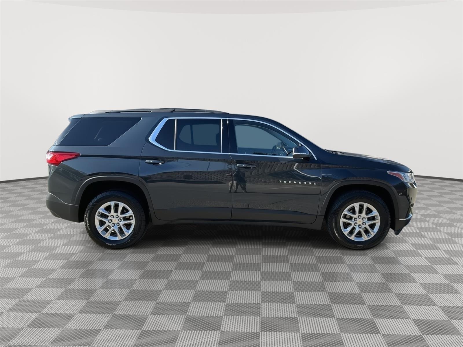 Used 2021 Mosaic Black Metallic Chevrolet LT Leather image 27
