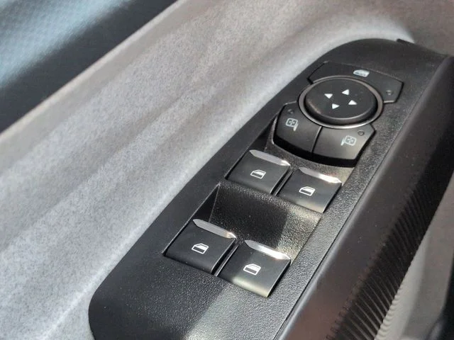 New 2026 Carbonized Gray Metallic Ford XLT image 23