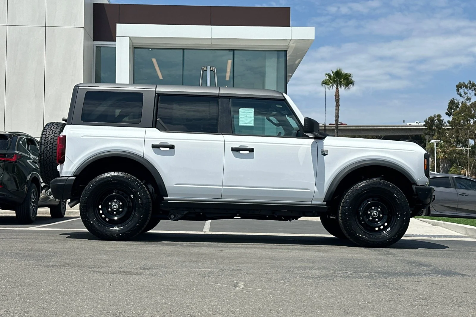 New 2026 White Ford Big Bend image 2
