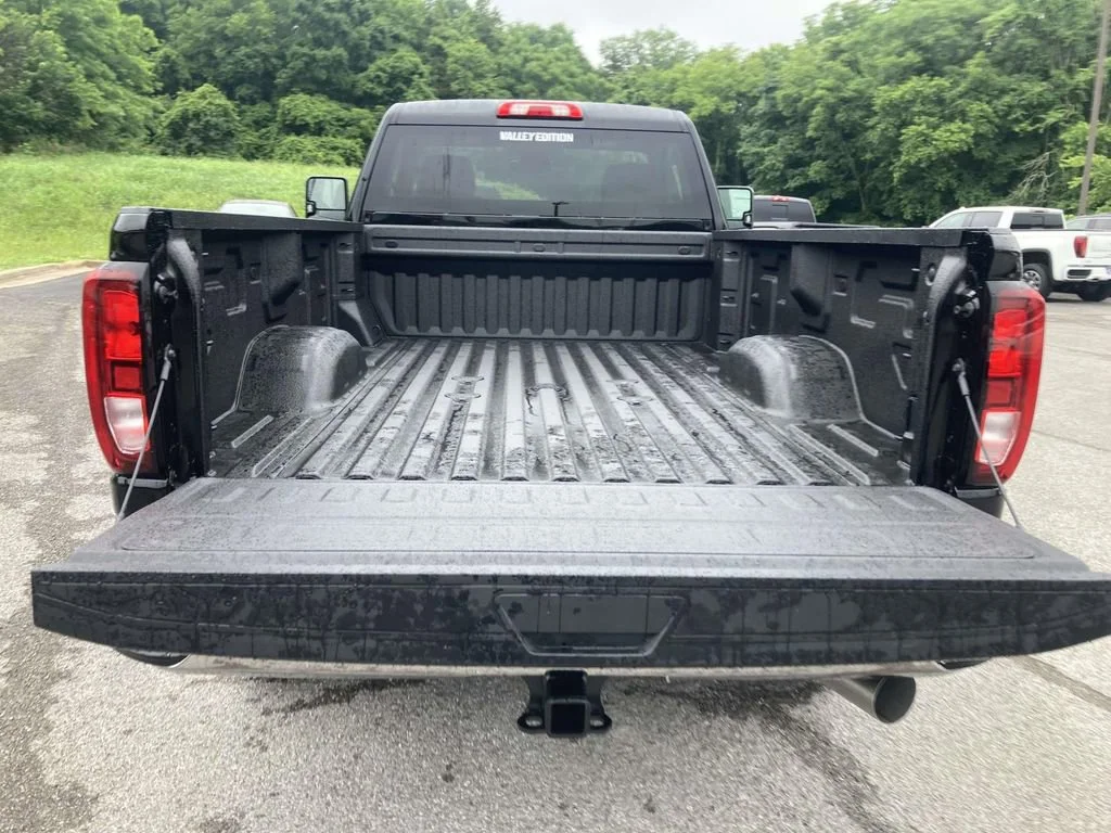 New 2026 Onyx Black GMC Pro image 11