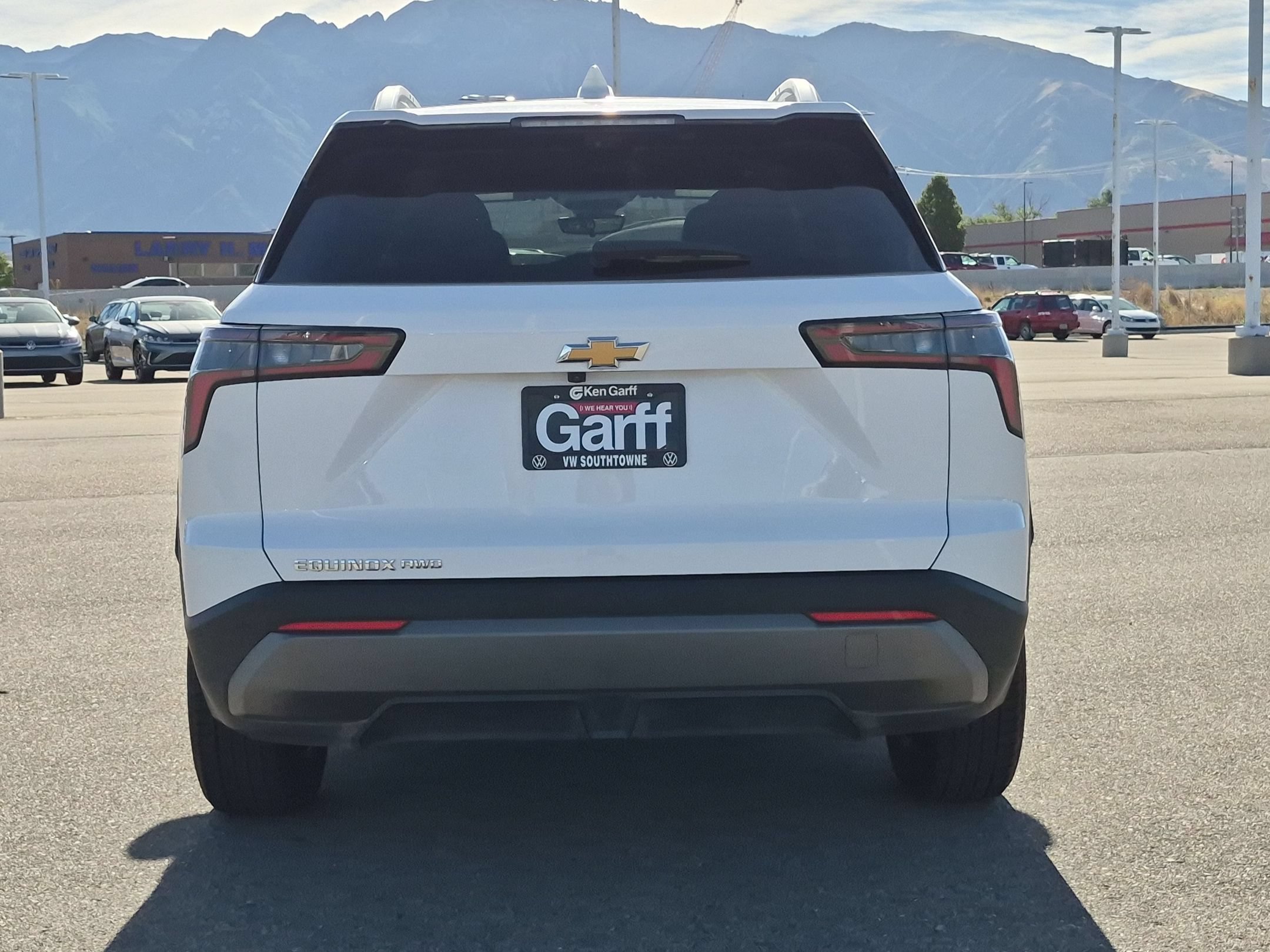 Used 2025 Summit White Chevrolet AWD LT image 4