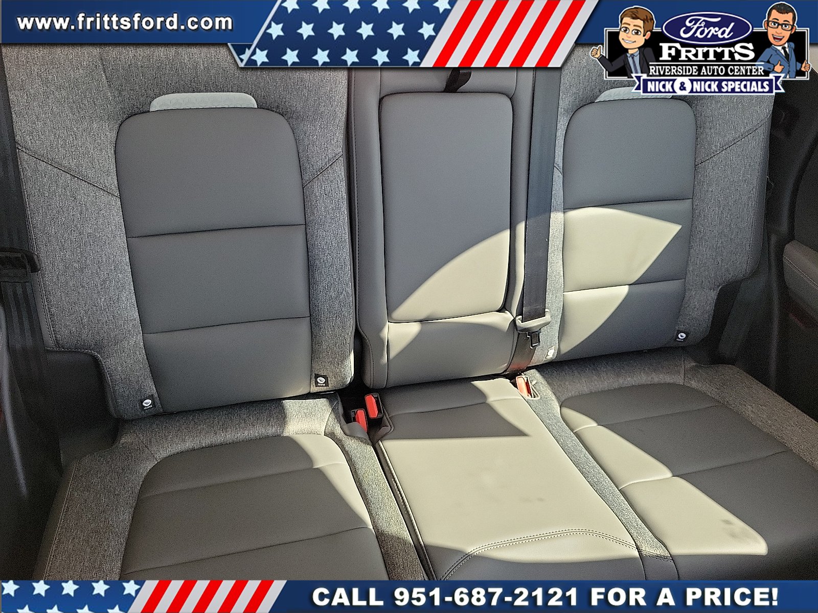 New 2026 Oxford White Ford Badlands® image 17