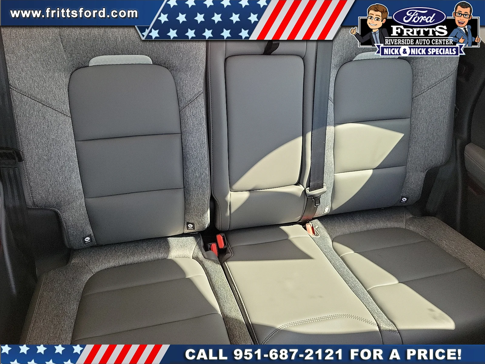 New 2026 Oxford White Ford Badlands® image 17