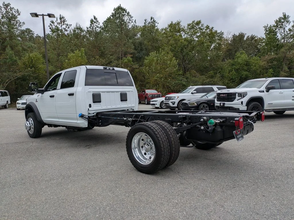 New 2026 Bright White Clear-Coat Exterior Paint RAM Tradesman image 6