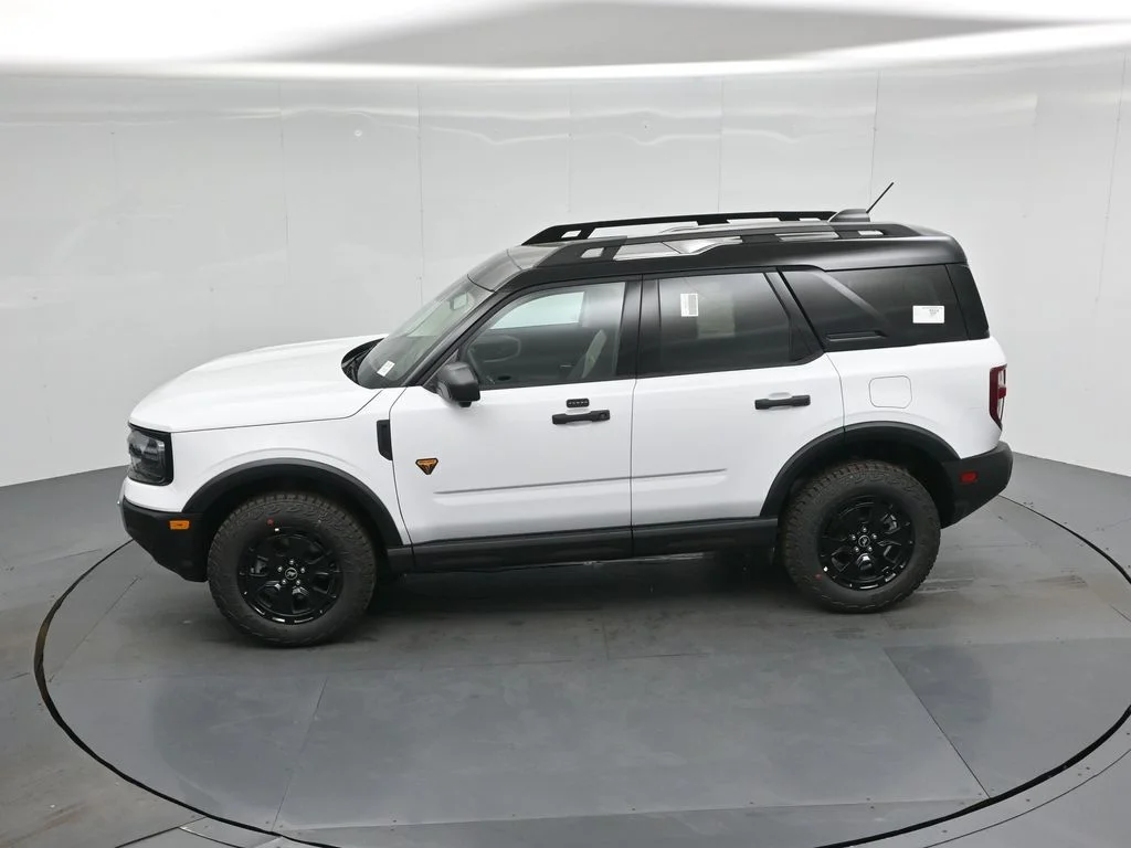 New 2026 Oxford White Ford Badlands image 45
