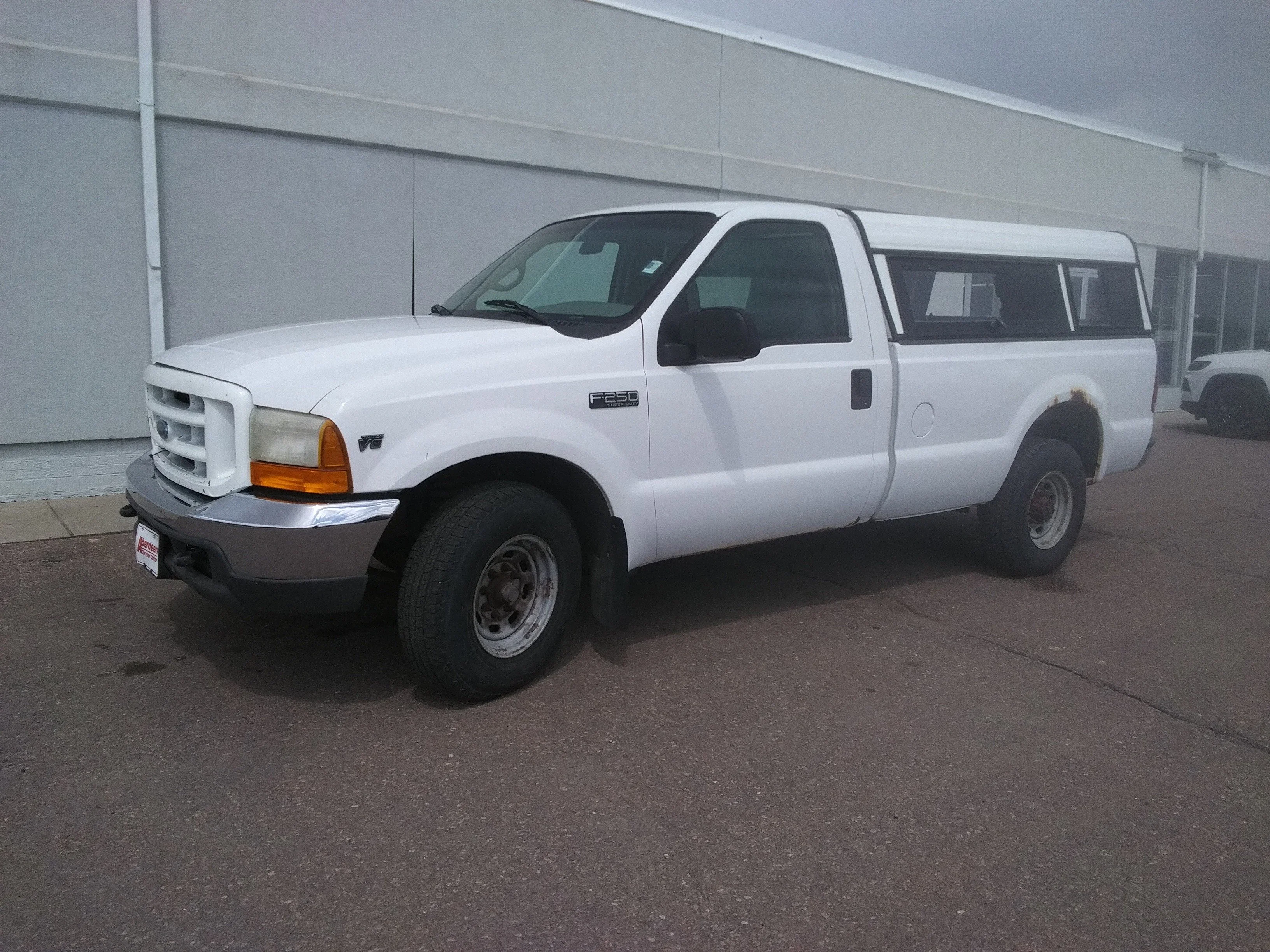 Used 1999 Ford F-250 XL with VIN 1FTNF20L5XEE61542 for sale in Aberdeen, SD
