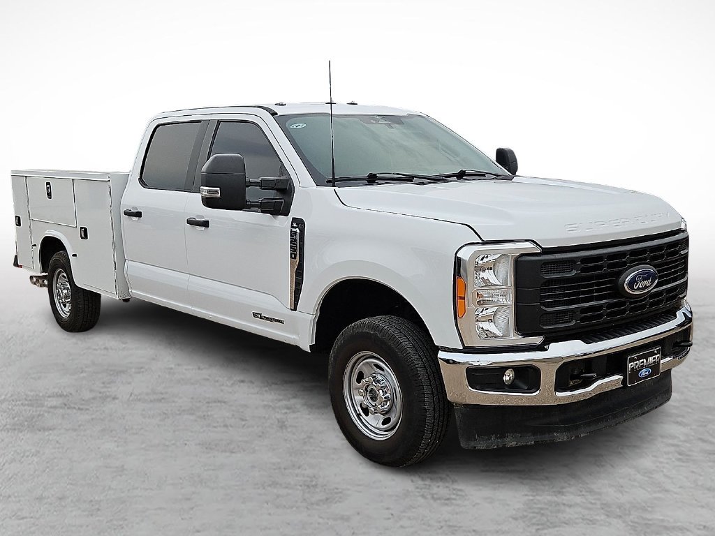Used 2023 Oxford White Ford XL image 1