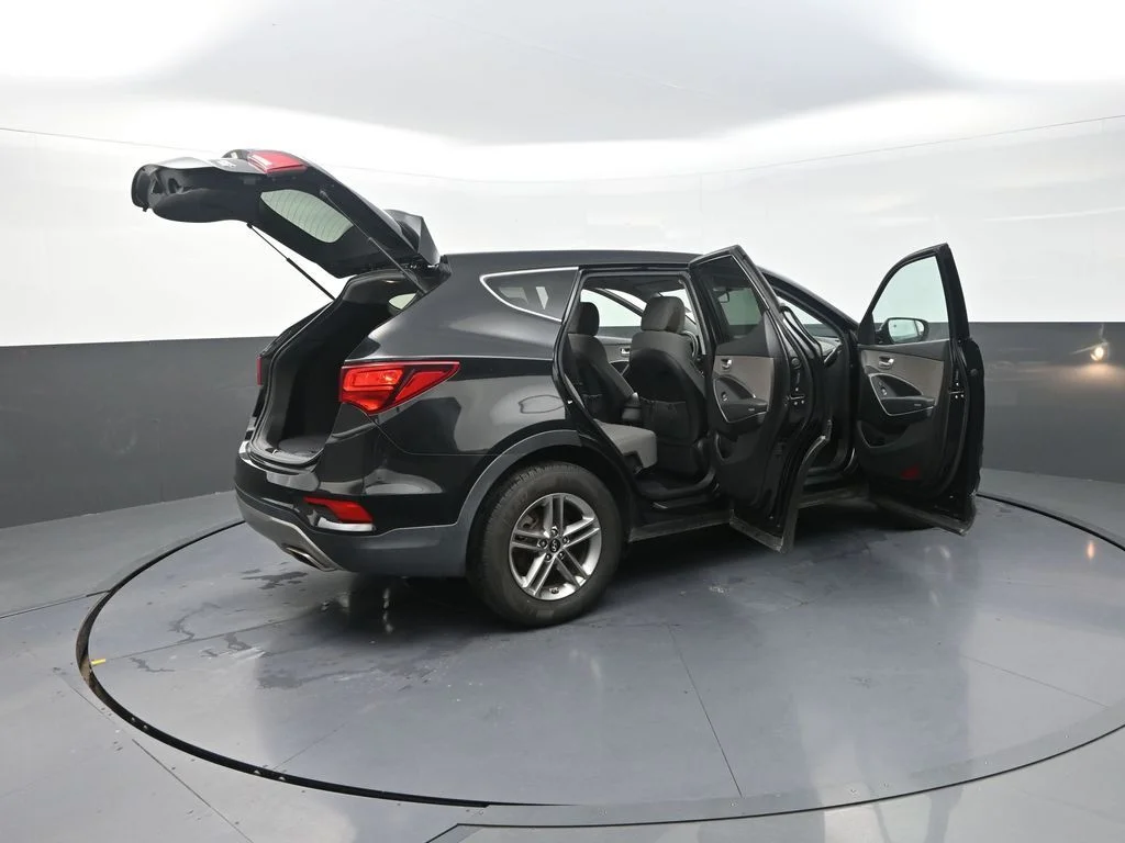 Used 2017 Black Hyundai 2.4 Base image 35