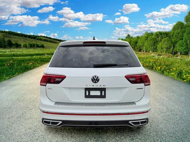 Certified Used 2022 White Volkswagen 2.0T SEL R-Line image 5