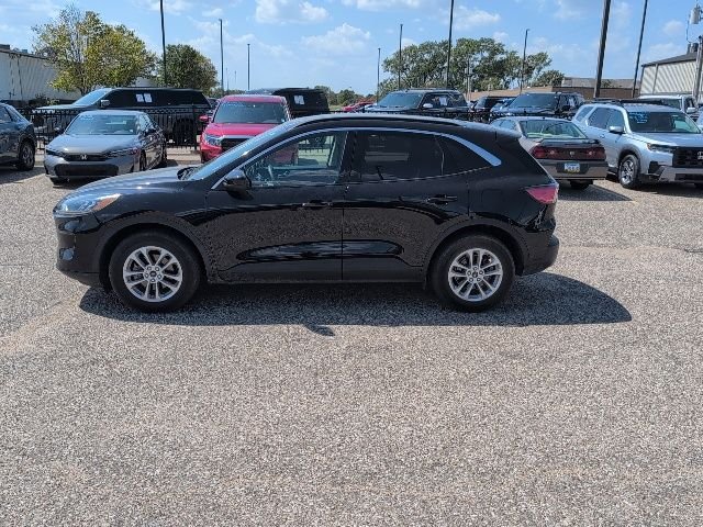 Used 2020 Black Ford SE image 2