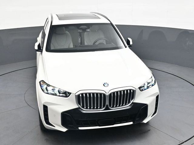 Used 2025 White BMW xDrive40i image 35