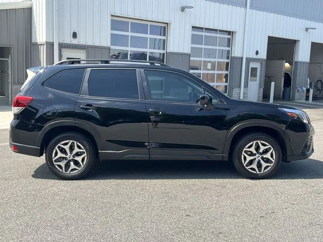 Used 2023 Black Subaru Premium image 14