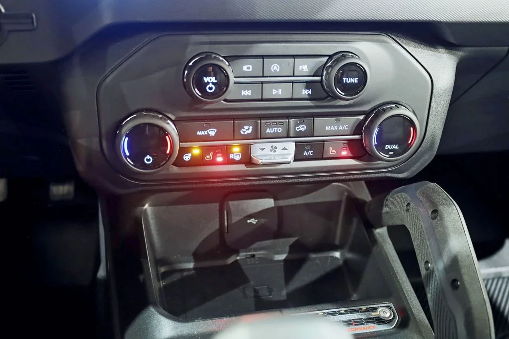 Used 2023 White Ford Raptor image 26