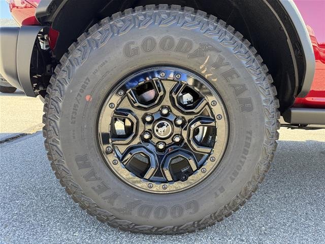 New 2026 Ruby Red Metallic Tinted Clearcoat Ford Badlands® image 41